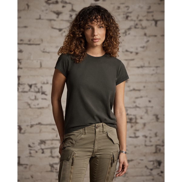 Made from combed cotton jersey. Body is knit as a continuous, seamless tube for an authentic vintage fit. Fabric and finished garment are washed to achieve a soft, worn-in feel.