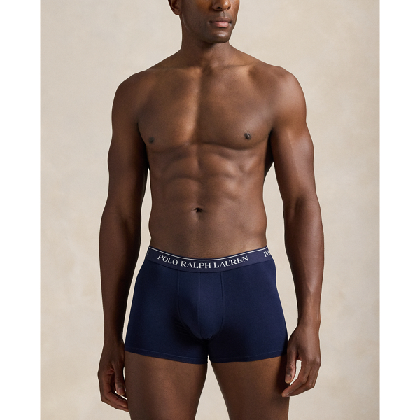 The boxer shorts in this convenient three-pack are made from a cotton blend with a hint of stretch for added comfort.
