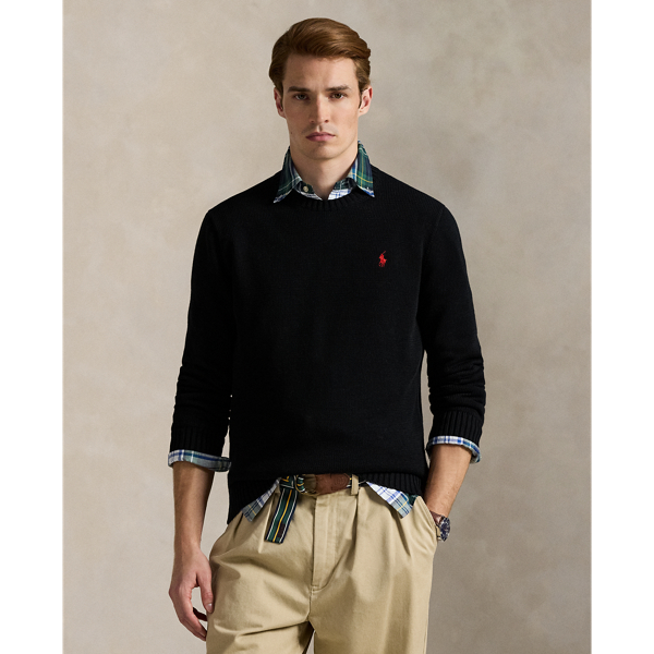 This crewneck jumper will keep you comfortably warm thanks to its soft, breathable cotton.