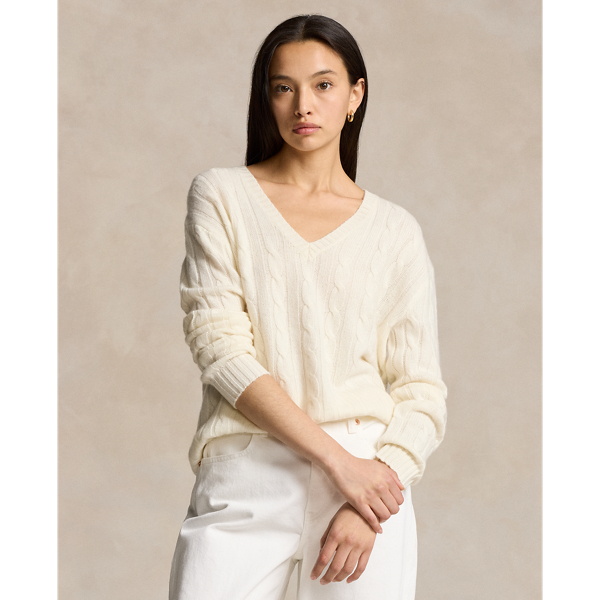 Ralph Lauren Cable-knit Cashmere V-neck Jumper In Cream