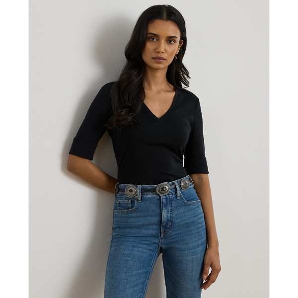 A timeless essential, this V-neck tee with elbow-length sleeves is made with breathable stretch cotton for a soft hand feel. Lauren's signature embroidered logo on the hem completes the look.