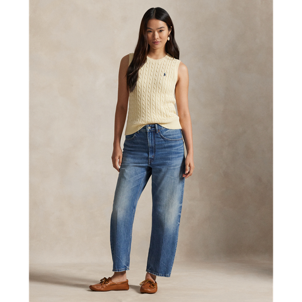 Cable-knit from soft, combed cotton, this classic crewneck sleeveless jumper is adorned with our signature embroidered Pony on the chest.