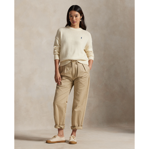 This classic crewneck jumper is crafted from a medium-weight wool blend and embroidered with our signature Pony on the chest.