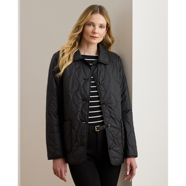 With its insulated, onion-quilted silhouette and spread collar, this jacket is both a practical and sophisticated addition to your outerwear collection. "Lauren  Ralph Lauren Lauren"-engraved horn-effect buttons complete the look.
