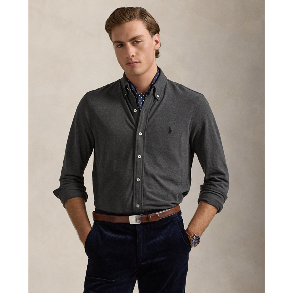 This version of our signature button-down is cut from an ultrathin layer of our most lightweight cotton mesh, making it the perfect shirt for transitional days or when you want a comfortable layer underneath jumpers or jackets.