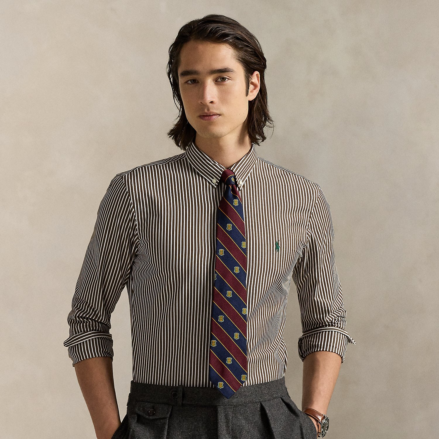 This shirt's poplin combines soft, breathable cotton with extra stretch for added comfort.