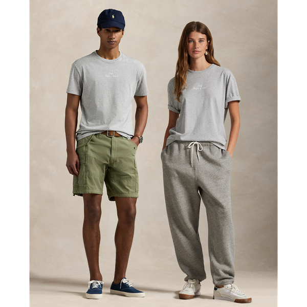 In addition to our signature Pony, this unisex cotton T-shirt features chain-stitched "Polo  Ralph Lauren Lauren" embroidery at the front.