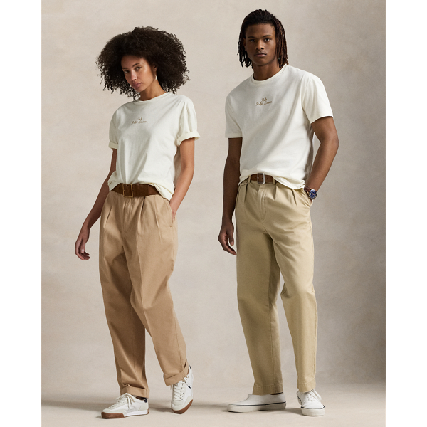 In addition to our signature Pony, this unisex cotton T-shirt features chain-stitched "Polo  Ralph Lauren Lauren" embroidery at the front.