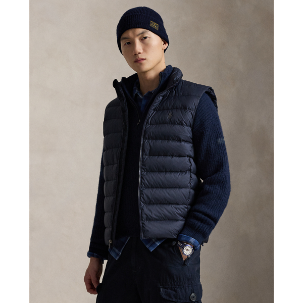 This gilet is crafted from a matte water-repellent fabric and insulated with 650-fill-power down. It also packs into its own pocket for on-the-go convenience.