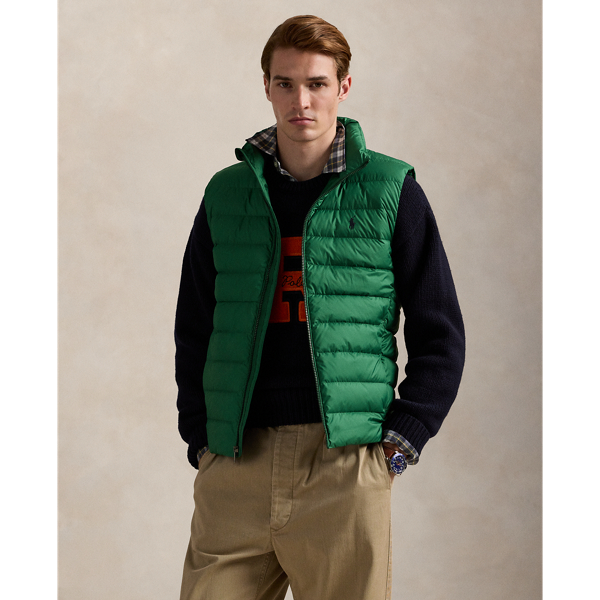 This gilet is crafted from a matte water-repellent fabric and insulated with 650-fill-power down. It also packs into its own pocket for on-the-go convenience.