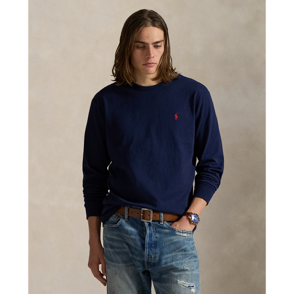 This T-shirt's cotton jersey construction is enhanced through a specialised washing technique for remarkable softness. Our iconic embroidered Pony adds a signature touch that makes this essential style distinctly Polo.