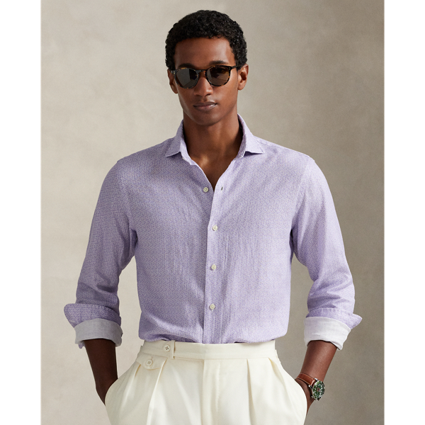 Lightweight, breathable linen makes this shirt perfectly suited for warm-weather days, while a miniature horseshoe print adds equestrian-inspired style.