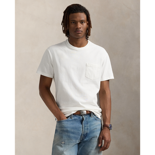 This cotton jersey T-shirt is specially developed for a relaxed, timeworn look and an ultra-soft feel from day one.