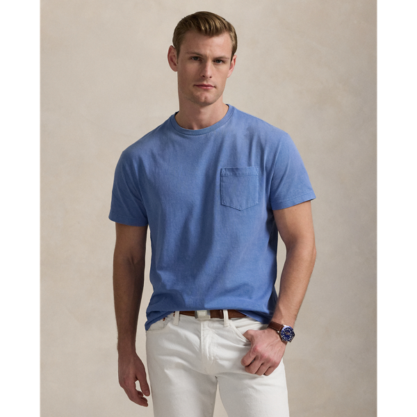 This cotton jersey T-shirt is specially developed for a relaxed, timeworn look and an ultra-soft feel from day one.