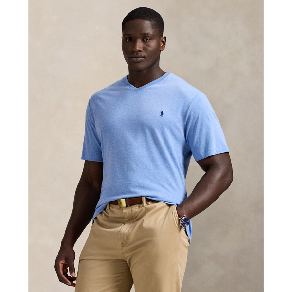 In soft cotton jersey, this Big & Tall V-neck T-shirt is specially washed to give it a perfectly broken-in look and feel.