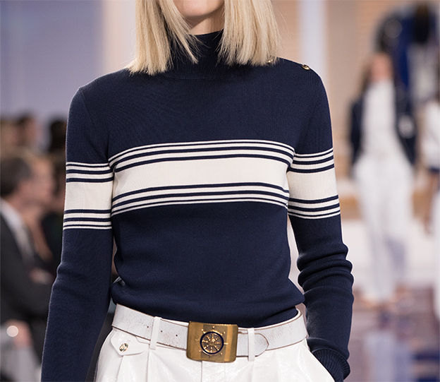 Detail shot of Look 12