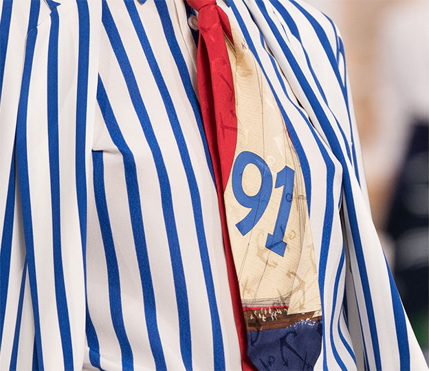 Detail shot of Look 23