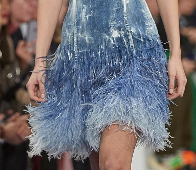 Detail shot of Look 8