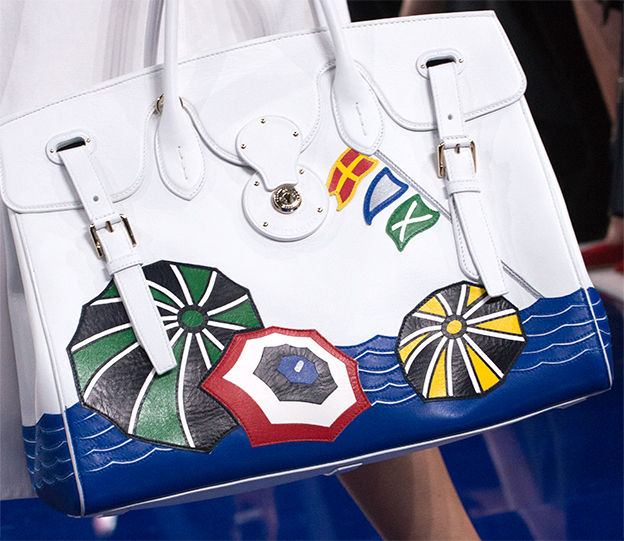 Detail shot of Look 11