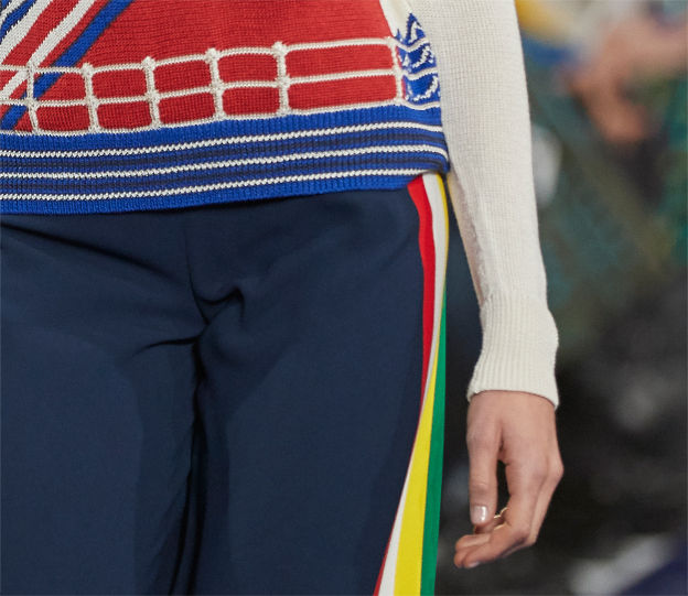 Detail shot of Look 29