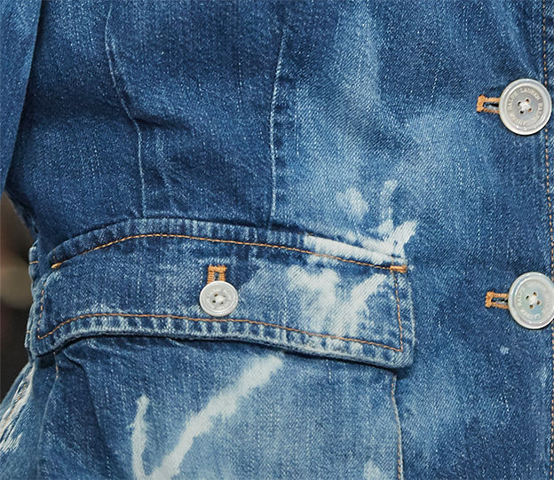 Detail shot of Look 9